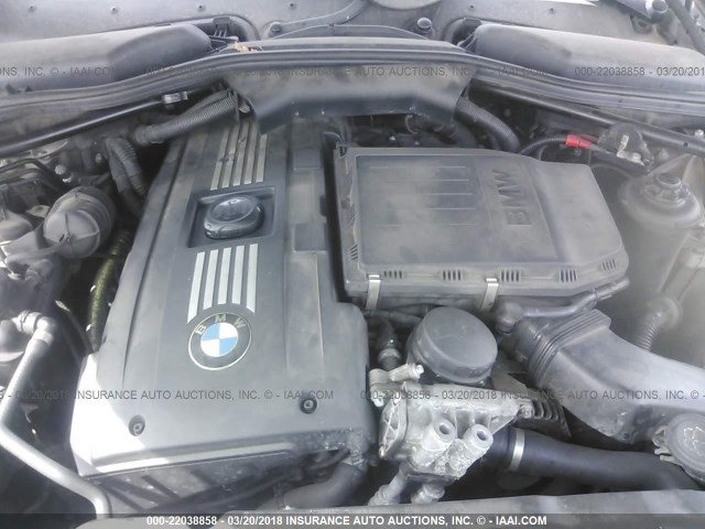 WBANV93519C132955 - 2009 BMW 535 XI Bleu photo 10