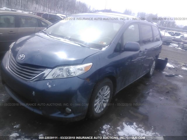 5TDYK3DC6ES443809 - 2014 TOYOTA SIENNA XLE/LIMITED BLUE photo 2