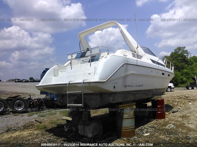 BVKA51EPA292 - 1992 BAYLINER CABIN CRUISER  WHITE photo 4