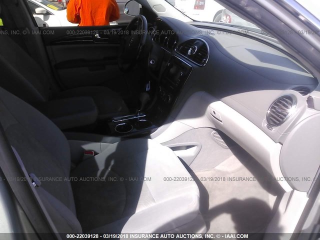 5GAKRAKD5GJ159039 - 2016 BUICK ENCLAVE ვერცხლისფერი ფოტო 5