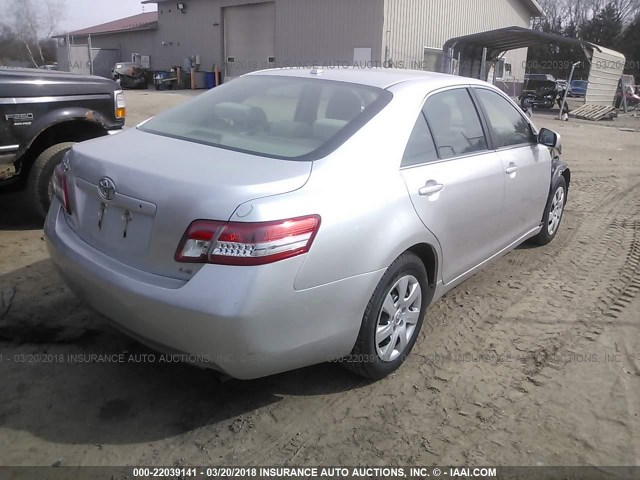 4T4BF3EK6BR131434 - 2011 TOYOTA CAMRY SE/LE/XLE SILVER photo 4
