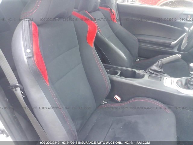 JF1ZNAA16E9702600 - 2014 TOYOTA SCION FR-S ვერცხლისფერი ფოტო 8