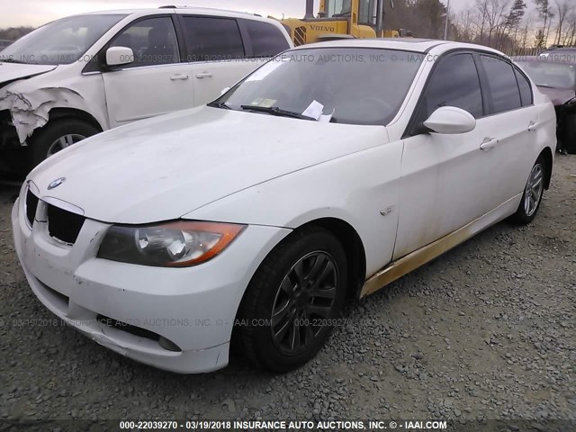 WBAVA33587P140677 - 2007 BMW 328 I WHITE photo 2