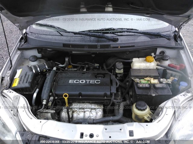 KL1TD6DE0AB110702 - 2010 CHEVROLET AVEO LS/LT 银色 照片 10