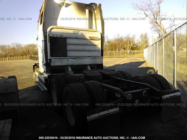 1FUYDXYB0XL947868 - 1999 FREIGHTLINER FLD FLD120 WHITE photo 3