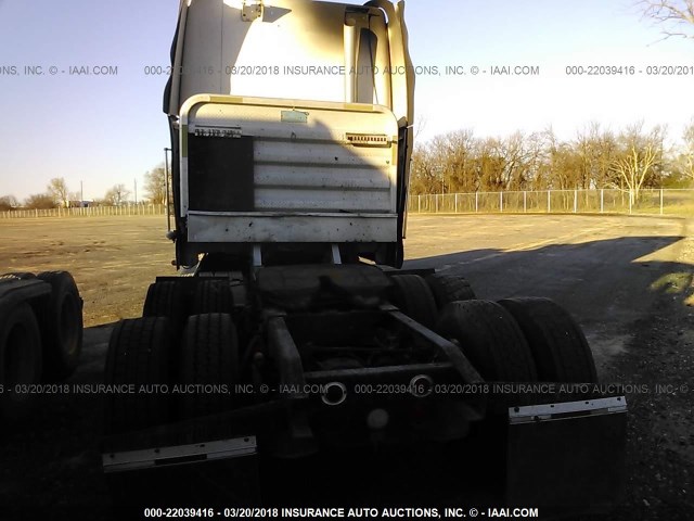 1FUYDXYB0XL947868 - 1999 FREIGHTLINER FLD FLD120 WHITE photo 8