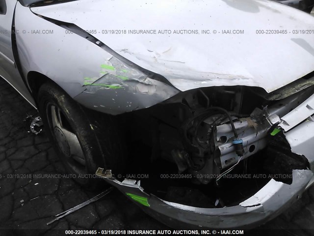 1G1JF14F047324630 - 2004 CHEVROLET CAVALIER LS 银色 照片 6