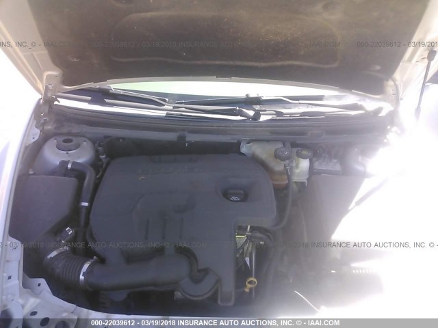 1G1ZB5E06CF304032 - 2012 CHEVROLET MALIBU LS 银色 照片 10