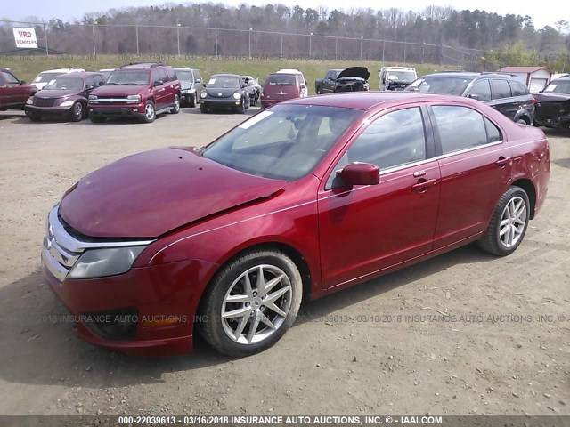 3FAHP0JA2AR166906 - 2010 FORD FUSION SEL RED photo 2