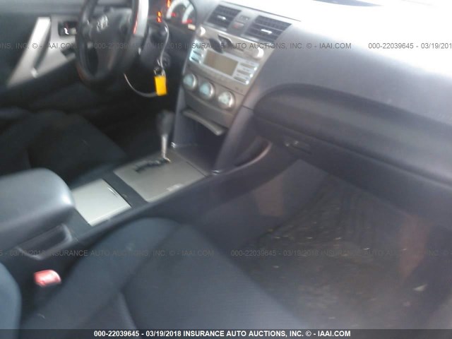 4T1BE46K37U570177 - 2007 TOYOTA CAMRY NEW GENERAT CE/LE/XLE/SE SILVER photo 5