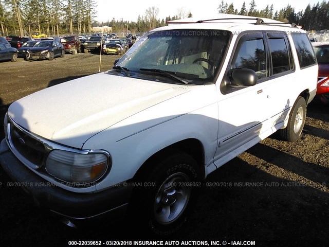 1FMZU73X2YZA16782 - 2000 FORD EXPLORER XLT WHITE photo 2