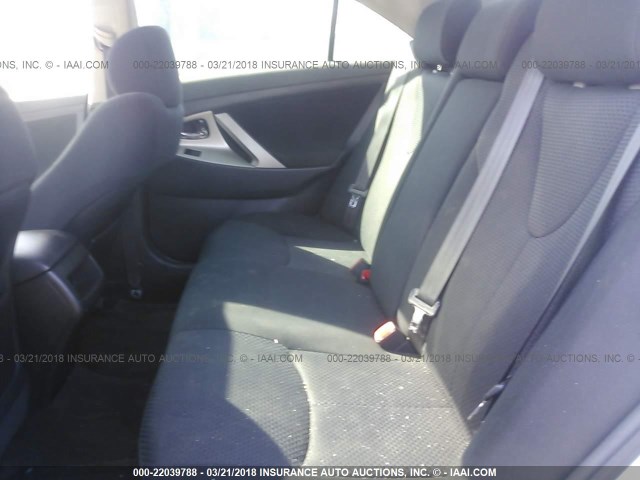 4T1BK46K17U017293 - 2007 TOYOTA CAMRY NEW GENERAT LE/XLE/SE SILVER photo 8