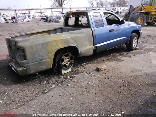 1D7HE42K05S250009 - 2005 DODGE DAKOTA SLT BLUE photo 4