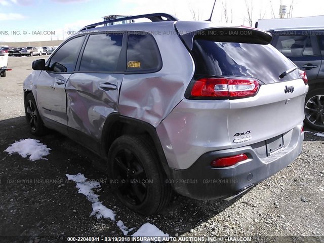 1C4PJMCX2JD505267 - 2018 JEEP CHEROKEE LATITUDE Gümüş foto 3