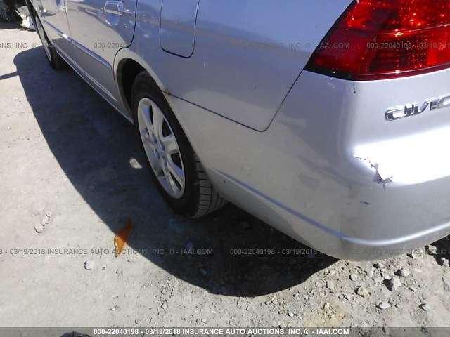 2HGES25713H517682 - 2003 HONDA CIVIC EX SILVER photo 6