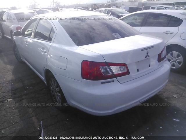 4A32B2FF7CE019384 - 2012 MITSUBISHI GALANT FE WHITE photo 3