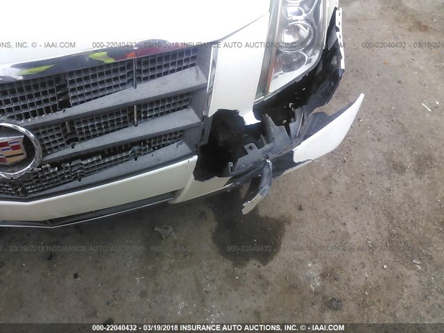 1G6DF577980137114 - 2008 CADILLAC CTS WHITE photo 6