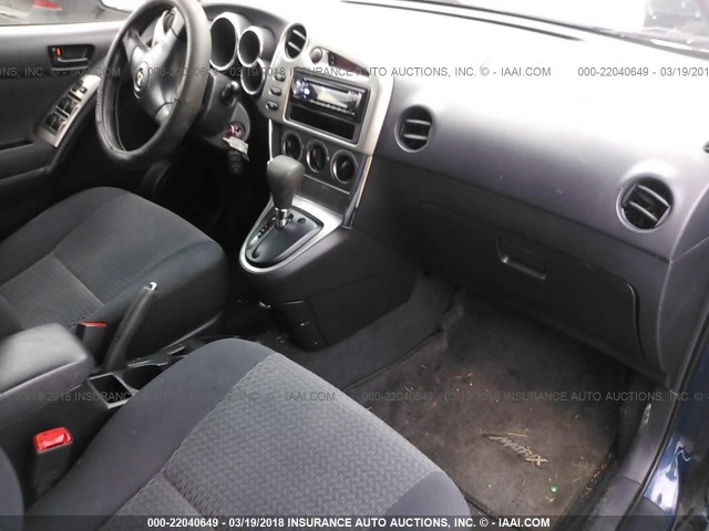 2T1KR32E85C550486 - 2005 TOYOTA COROLLA MATRIX XR Dark Blue photo 5