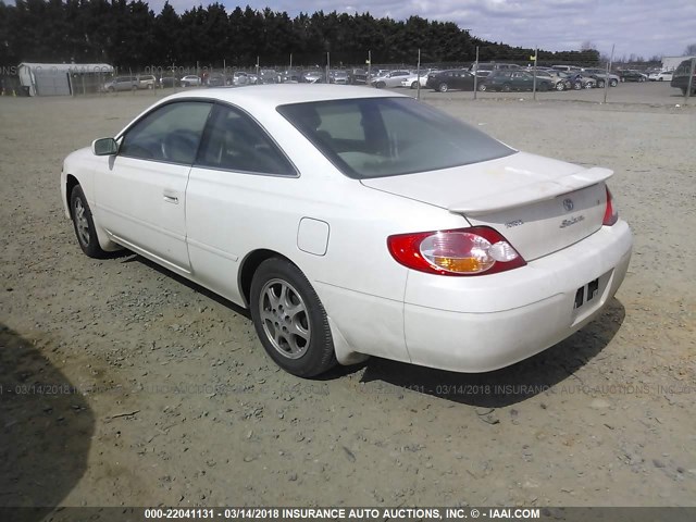 2T1CE22P62C013610 - 2002 TOYOTA CAMRY SOLARA SE WHITE photo 3