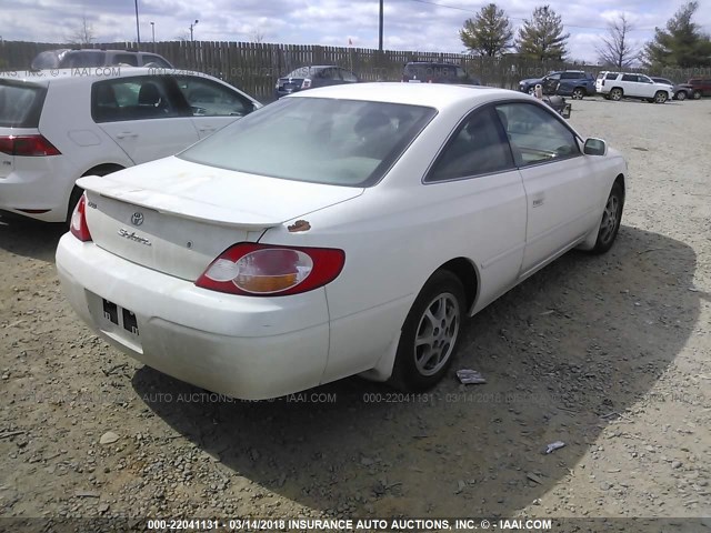 2T1CE22P62C013610 - 2002 TOYOTA CAMRY SOLARA SE WHITE photo 4