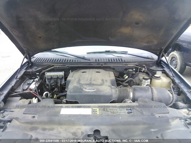 1FMRU15W53LB28747 - 2003 FORD EXPEDITION XLT ლურჯი ფოტო 10
