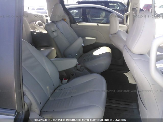 5TDYK3DC7ES449361 - 2014 TOYOTA SIENNA XLE/LIMITED GRAY photo 8