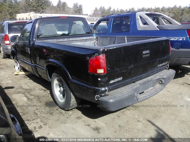 1GCCS1441WK262018 - 1998 CHEVROLET S TRUCK S10 BLACK photo 3