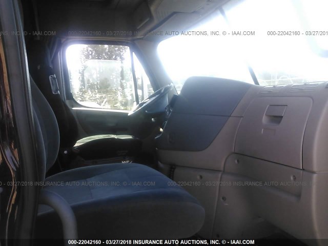 1FUJGLDR7CLBE9669 - 2012 FREIGHTLINER CASCADIA 125  Unknown photo 5