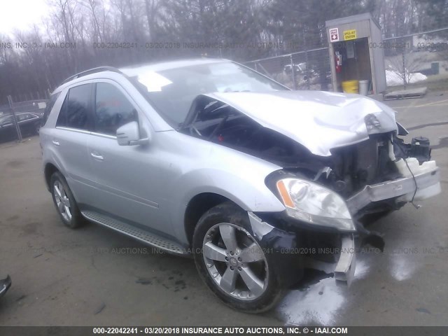 4JGBB8GB7BA659596 - 2011 MERCEDES-BENZ ML 350 4MATIC SILVER photo 1