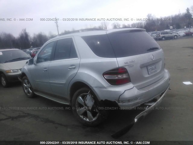 4JGBB8GB7BA659596 - 2011 MERCEDES-BENZ ML 350 4MATIC SILVER photo 3