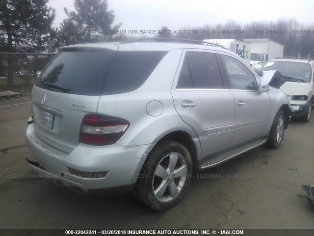 4JGBB8GB7BA659596 - 2011 MERCEDES-BENZ ML 350 4MATIC SILVER photo 4