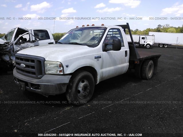 1FDWF36Y95EC82913 - 2005 FORD F350 SUPER DUTY WHITE photo 2