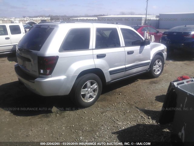 1J4GR48K75C713057 - 2005 JEEP GRAND CHEROKEE LAREDO/COLUMBIA/FREEDOM 银色 照片 4