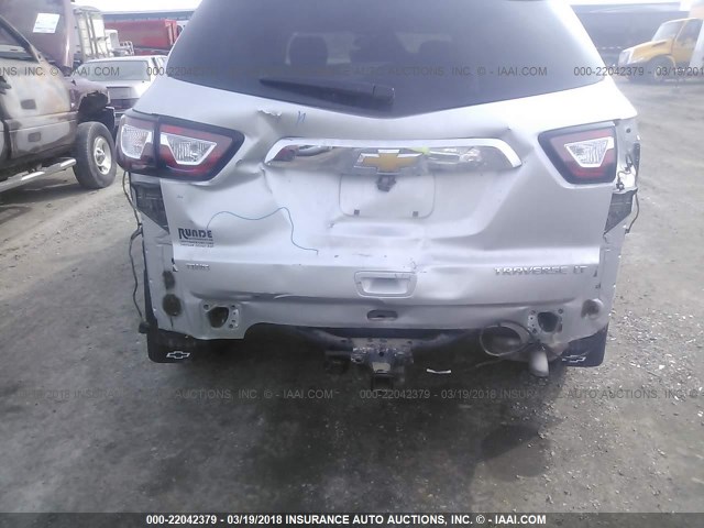 1GNKVGKD5FJ154071 - 2015 CHEVROLET TRAVERSE LT SILVER photo 6