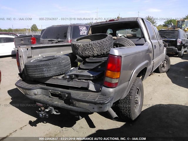 1GCHC23U92F246937 - 2002 CHEVROLET SILVERADO C2500 HEAVY DUTY TAN photo 4