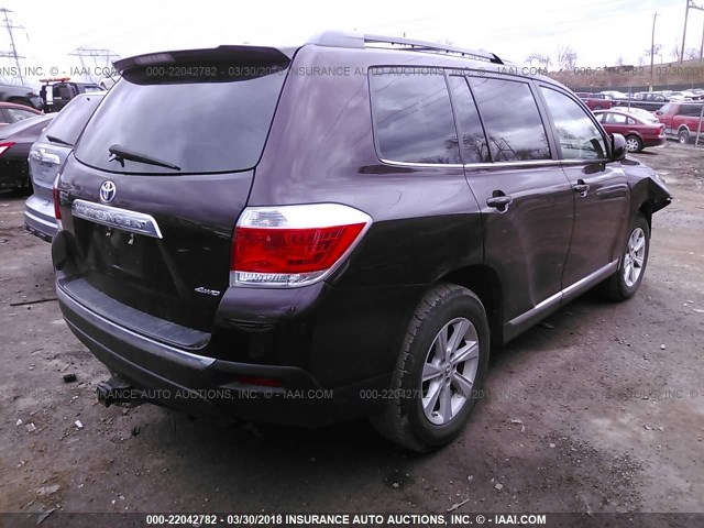 5TDBK3EH3CS142752 - 2012 TOYOTA HIGHLANDER SE MAROON photo 4