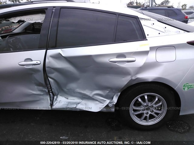 JTDKARFP3H3007632 - 2017 TOYOTA PRIUS PRIME  银色 照片 6