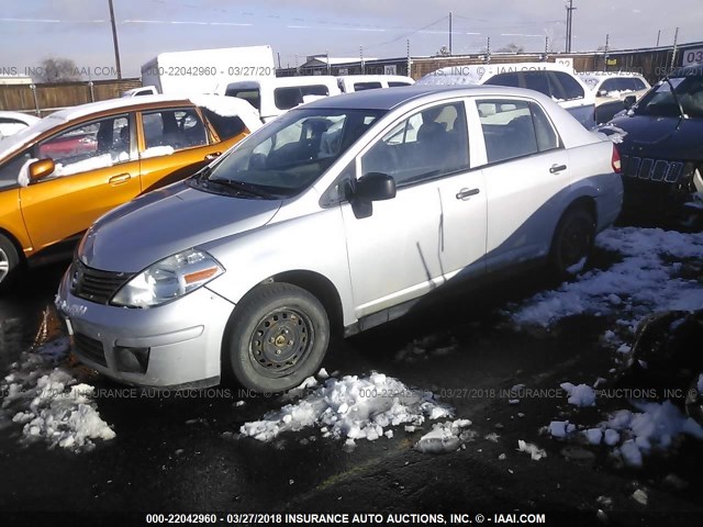 3N1CC1AP6BL371274 - 2011 NISSAN VERSA S/SL SILVER photo 2