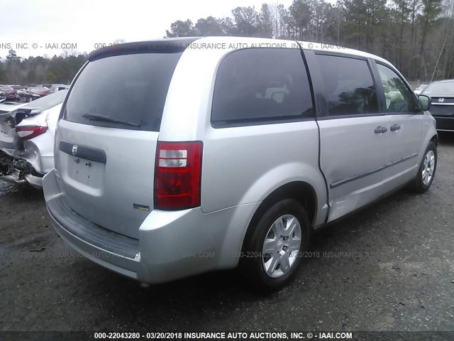 1D8HN44H68B130524 - 2008 DODGE GRAND CARAVAN SE SILVER photo 4