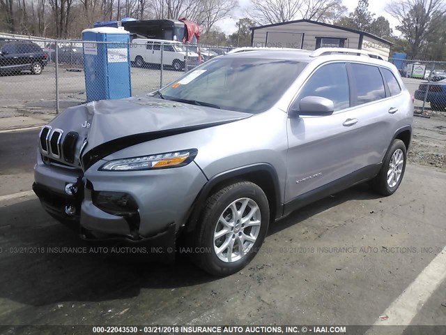 1C4PJLCB0JD534152 - 2018 JEEP CHEROKEE LATITUDE Gümüş fotoğraf 2