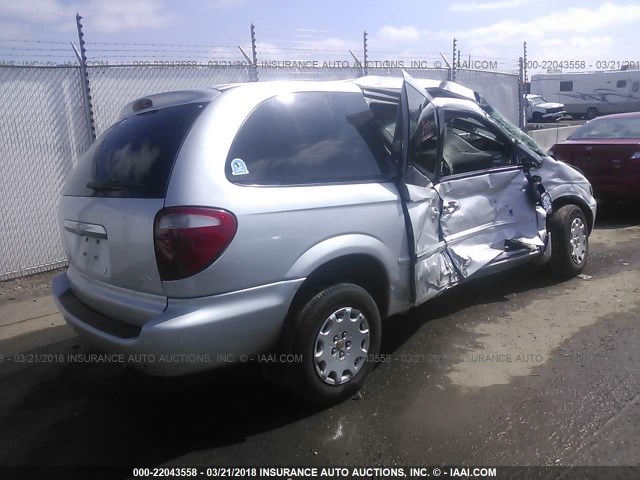 2C4GP44382R757856 - 2002 CHRYSLER TOWN & COUNTRY LX SILVER photo 4