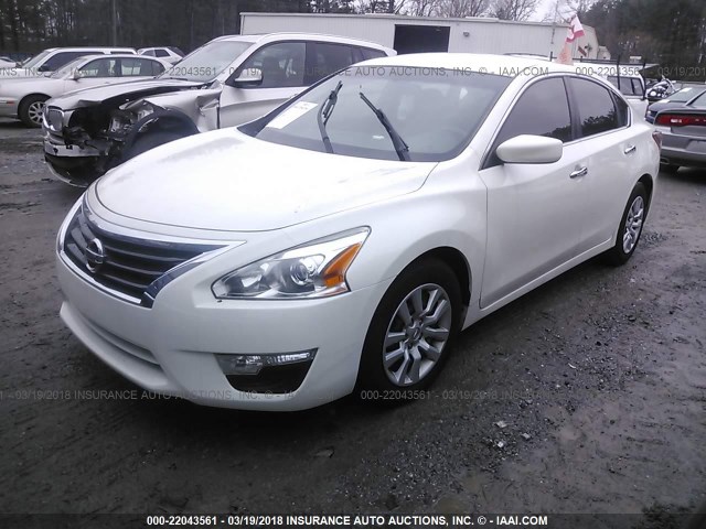 1N4AL3AP8DC221252 - 2013 NISSAN ALTIMA 2.5/S/SV/SL WHITE photo 2