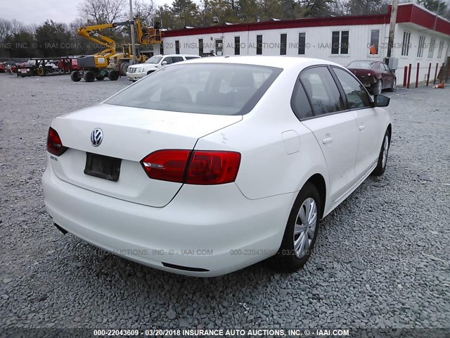 3VW2K7AJ9BM305819 - 2011 VOLKSWAGEN JETTA S 白色 照片 4