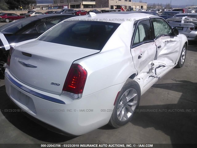 2C3CCAAGXFH806877 - 2015 CHRYSLER 300 LIMITED WHITE photo 4