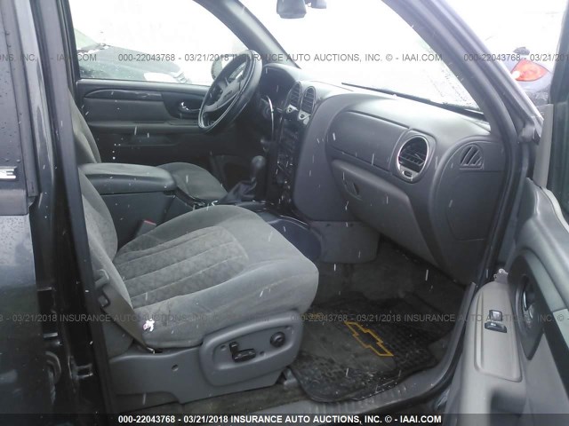 1GKDT13S232377986 - 2003 GMC ENVOY GRAY photo 5