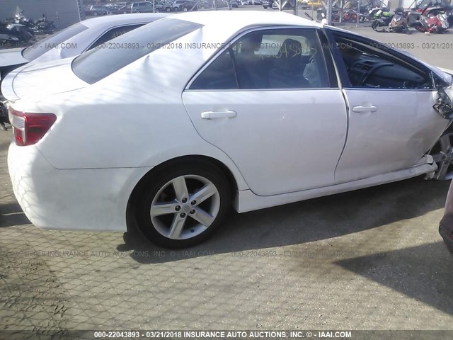 4T1BF1FK4DU724662 - 2013 TOYOTA CAMRY L/SE/LE/XLE WHITE photo 4
