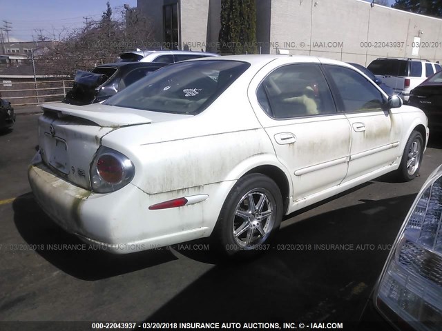 JN1DA31D62T417306 - 2002 NISSAN MAXIMA GLE/GXE/SE WHITE photo 4