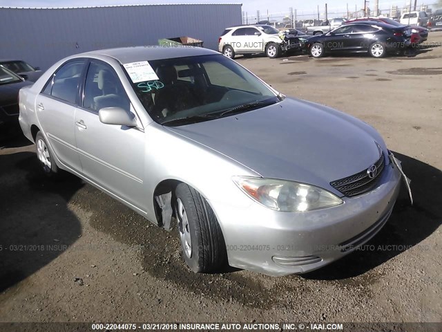 4T1BE32K24U291797 - 2004 TOYOTA CAMRY LE/XLE/SE SILVER photo 1