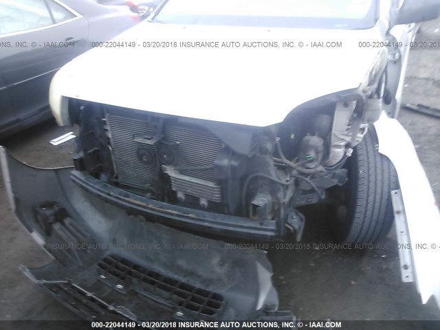 KNDJF723257121159 - 2005 KIA NEW SPORTAGE  SILVER photo 6