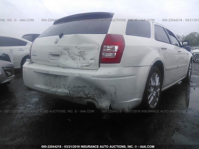 2D4FV47V66H402505 - 2006 DODGE MAGNUM SXT WHITE photo 6